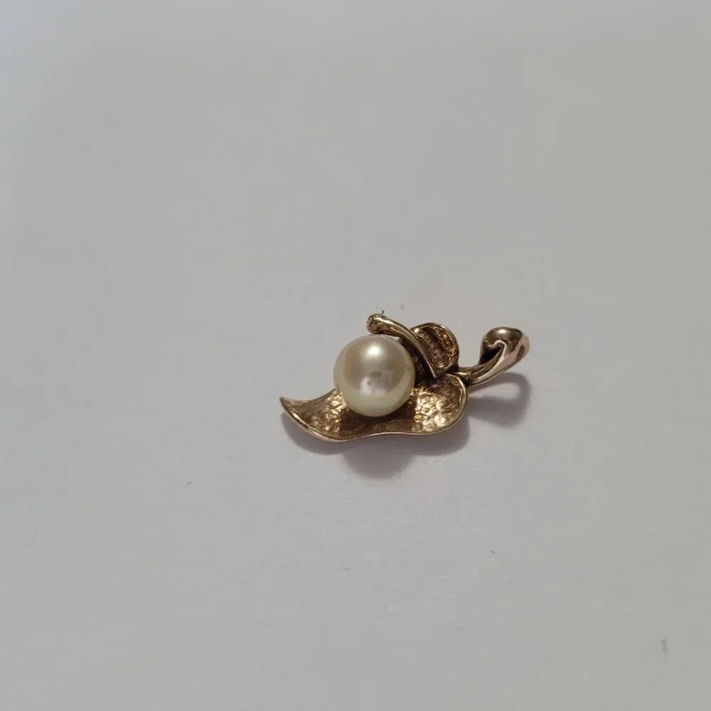 10k Gold Pearl Pea Pod Leaf Pendant by Crater June Birthstone - Picture 6 of 15
